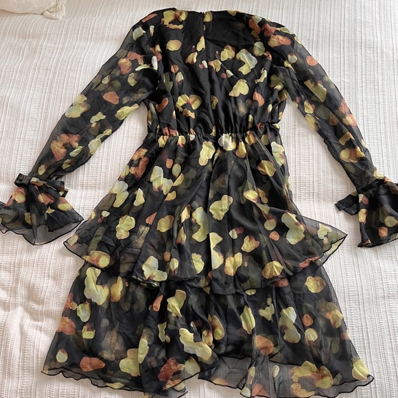 By egreis dress - Picture 2 of 4